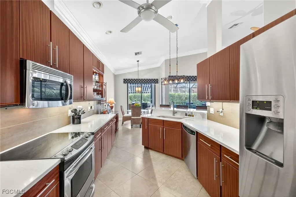 9513 Mariners Cove Lane Fort Myers FL 33919