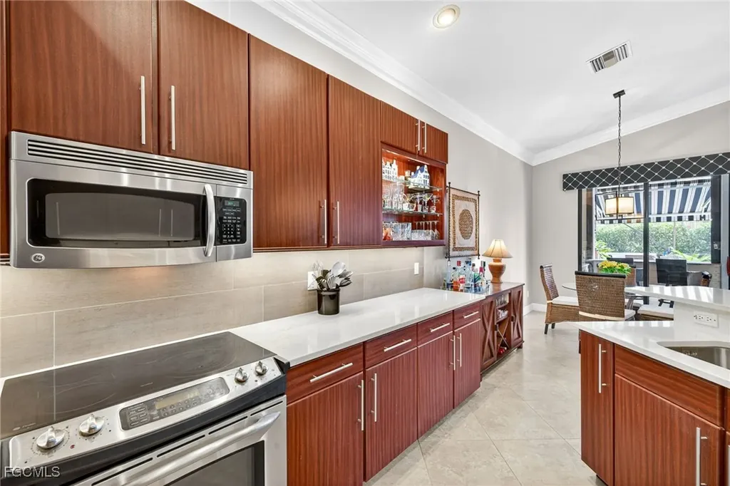 9513 Mariners Cove Lane Fort Myers FL 33919