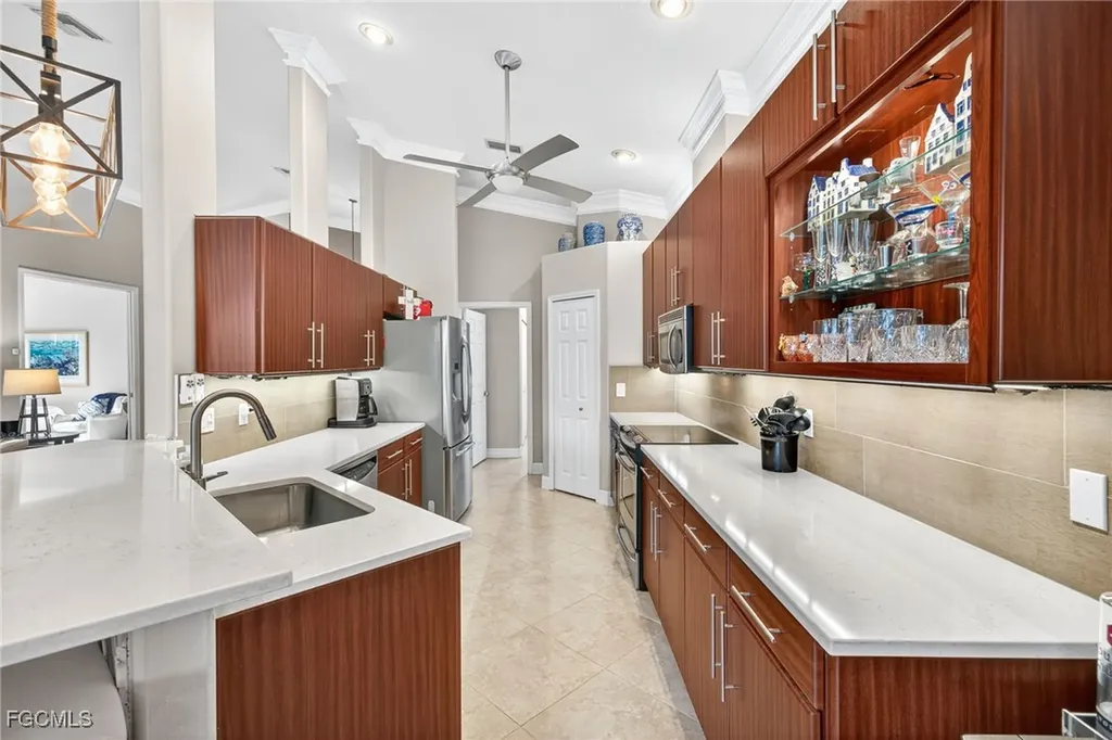 9513 Mariners Cove Lane Fort Myers FL 33919