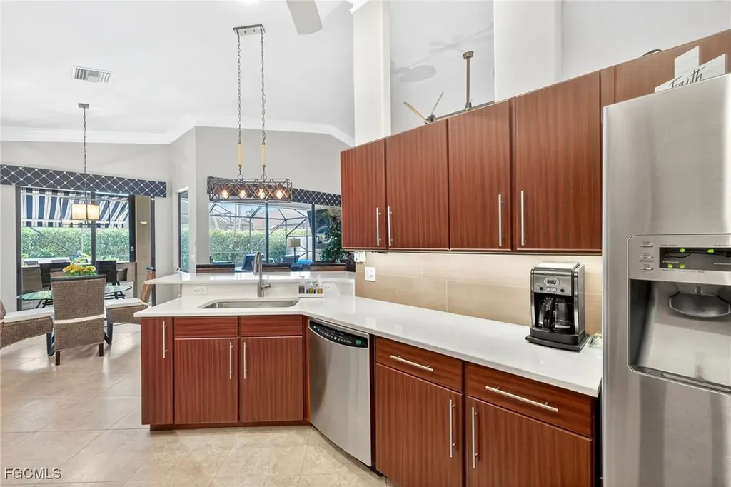 9513 Mariners Cove Lane Fort Myers FL 33919