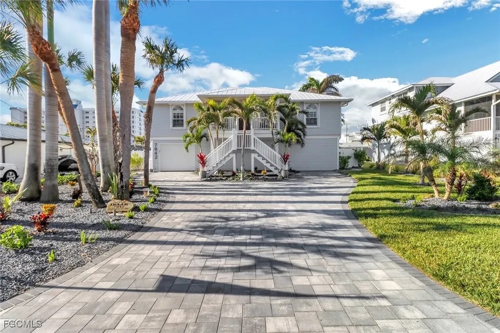Fort Myers Beach FL, 7842 Buccaneer Drive