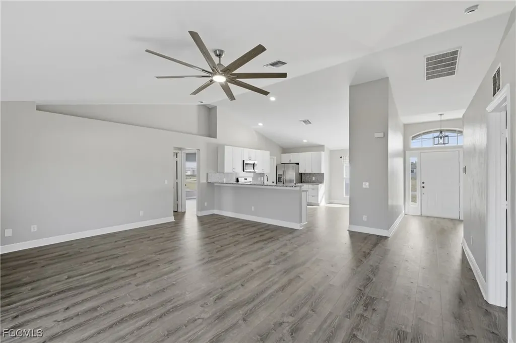 409 NE 25th Terrace Cape Coral FL 33909