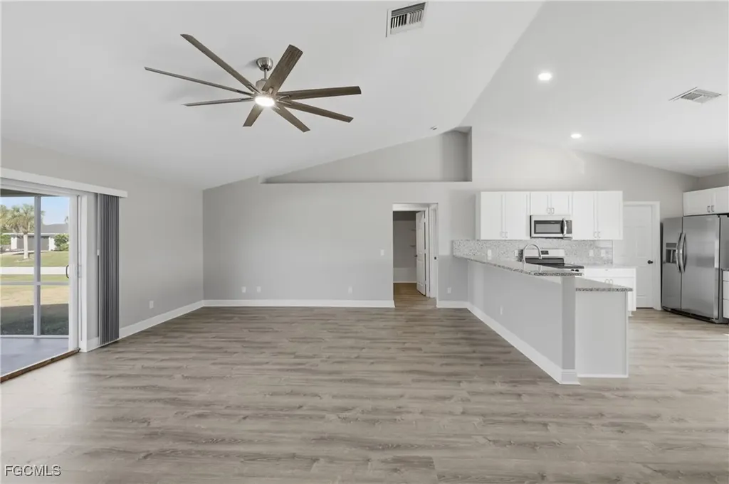 409 NE 25th Terrace Cape Coral FL 33909