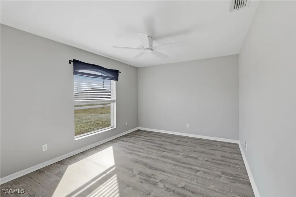 409 NE 25th Terrace Cape Coral FL 33909