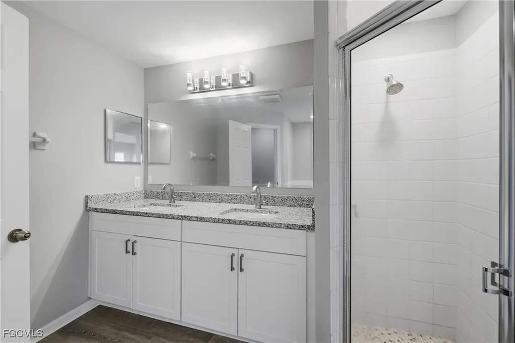 409 NE 25th Terrace Cape Coral FL 33909