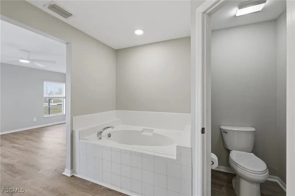 409 NE 25th Terrace Cape Coral FL 33909