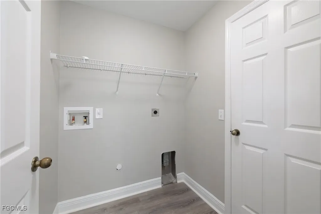 409 NE 25th Terrace Cape Coral FL 33909