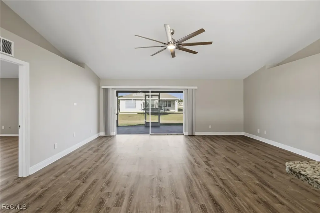 409 NE 25th Terrace Cape Coral FL 33909