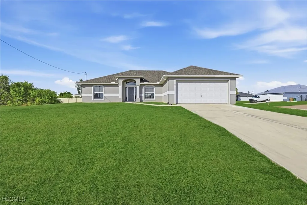 409 NE 25th Terrace Cape Coral FL 33909