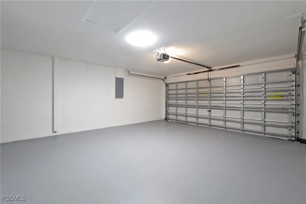 409 NE 25th Terrace Cape Coral FL 33909