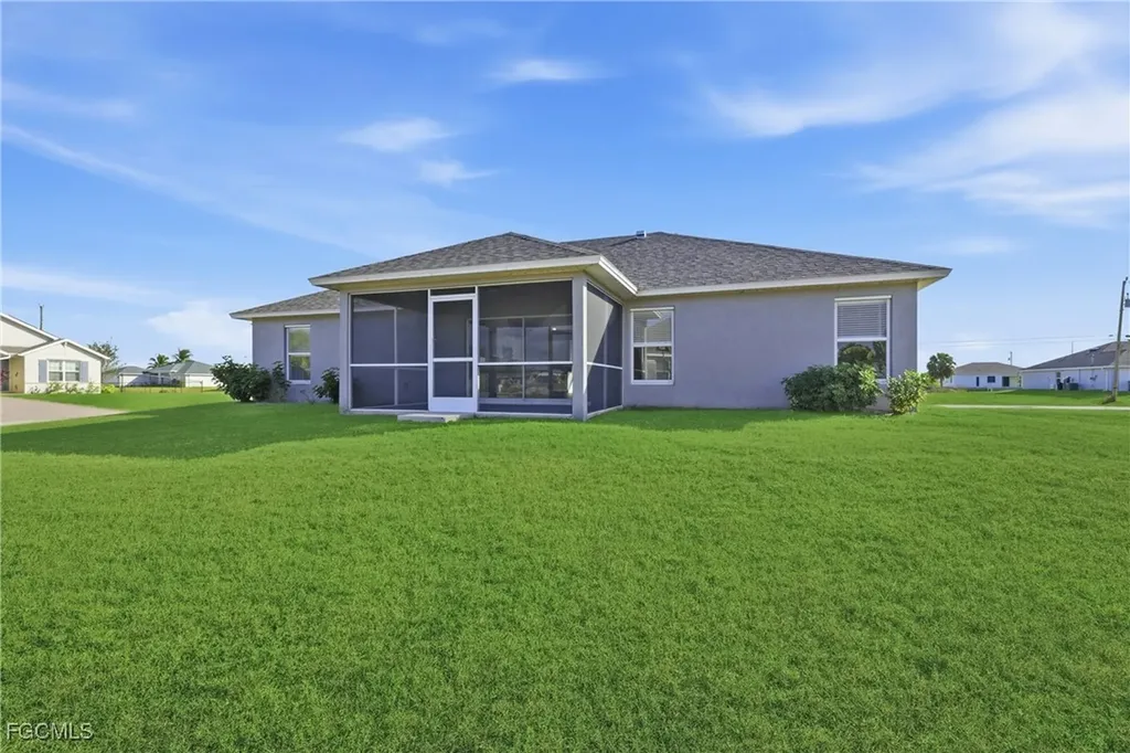 409 NE 25th Terrace Cape Coral FL 33909