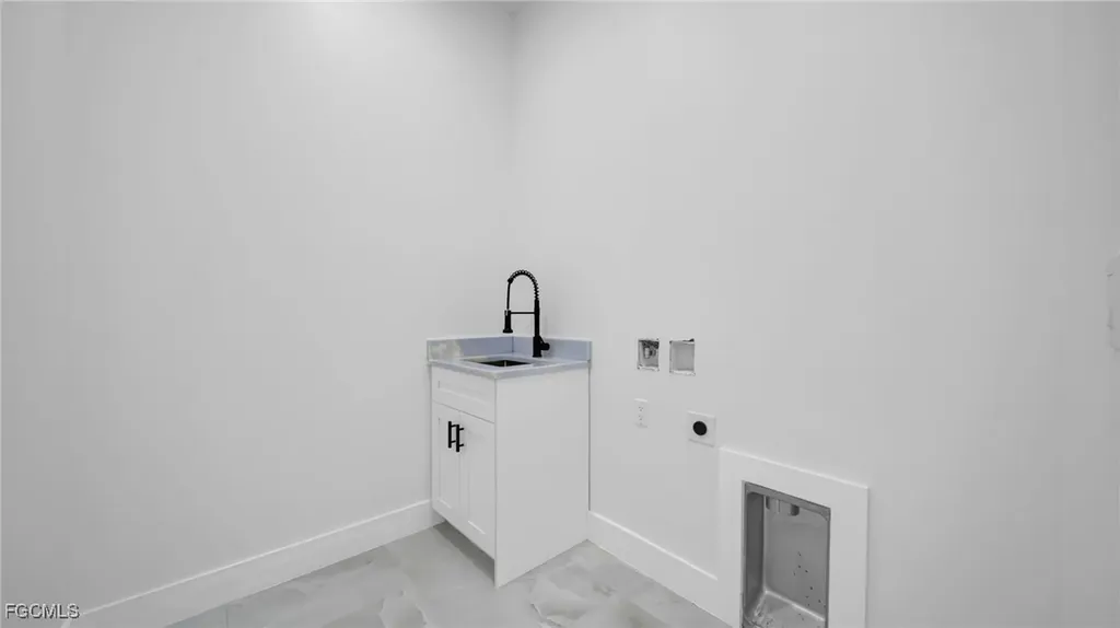 1325 NW 13th Place Cape Coral FL 33993