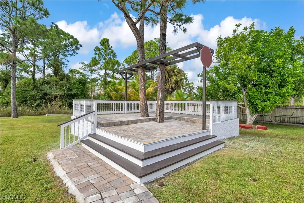 909 Williams Avenue Lehigh Acres FL 33972