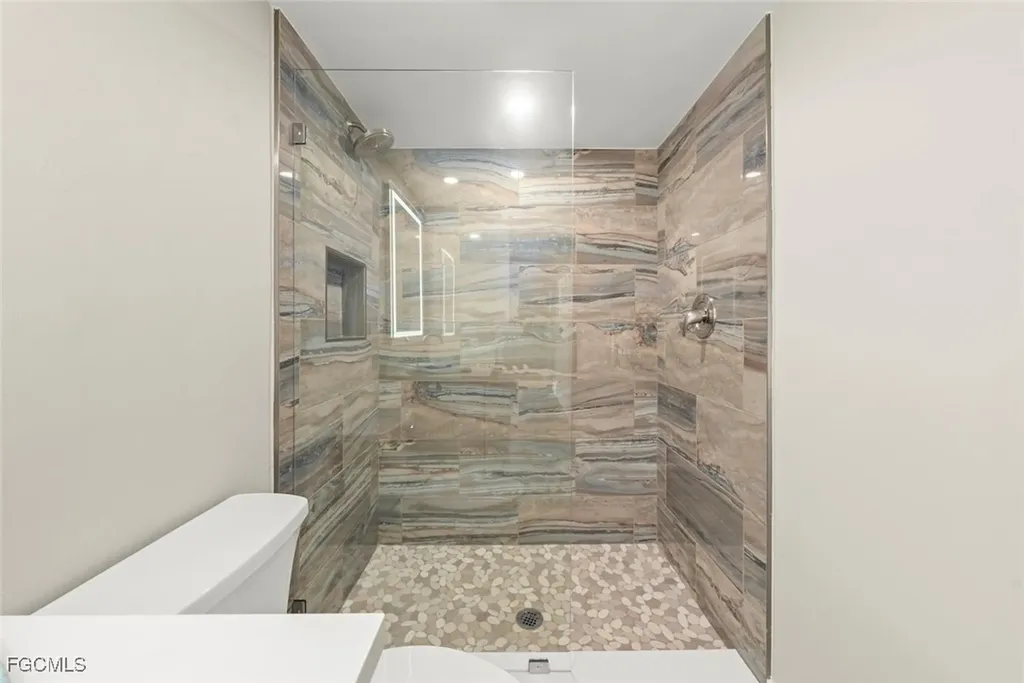 1610 Middle Gulf Drive Sanibel FL 33957