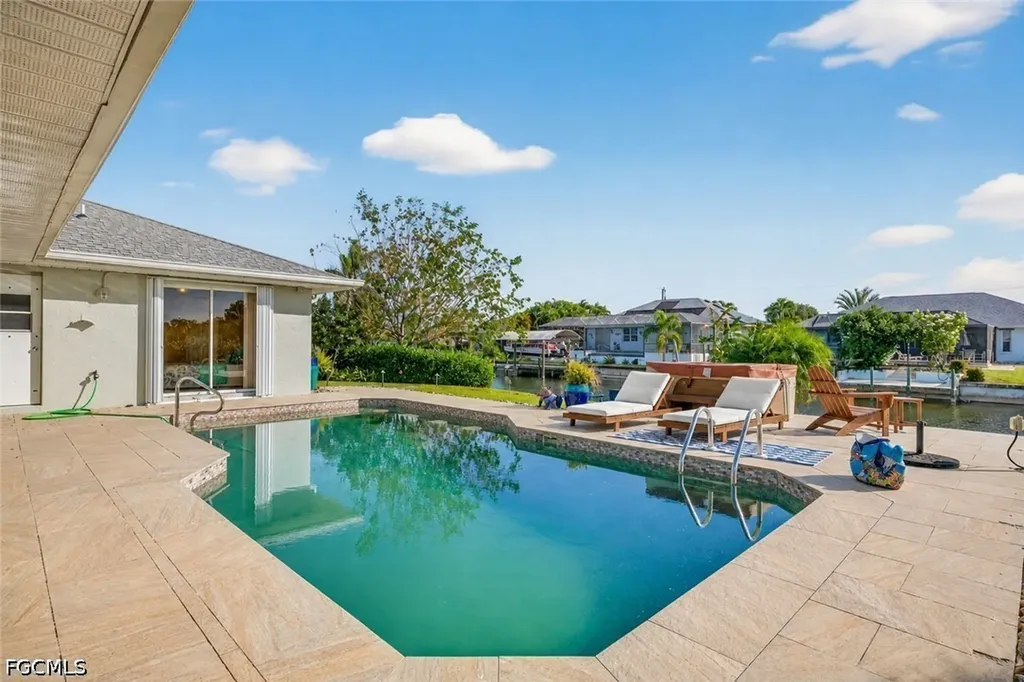219 SE 1st Place Cape Coral FL 33990