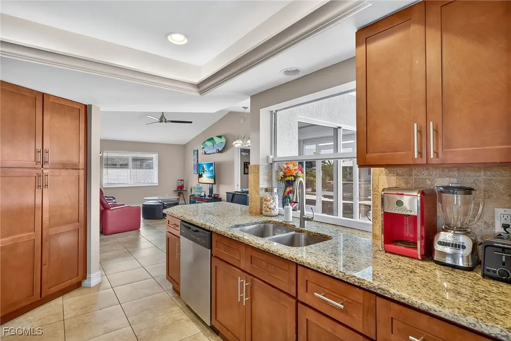 219 SE 1st Place Cape Coral FL 33990