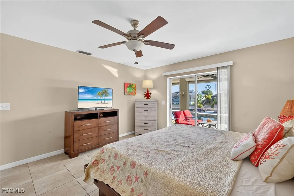 219 SE 1st Place Cape Coral FL 33990