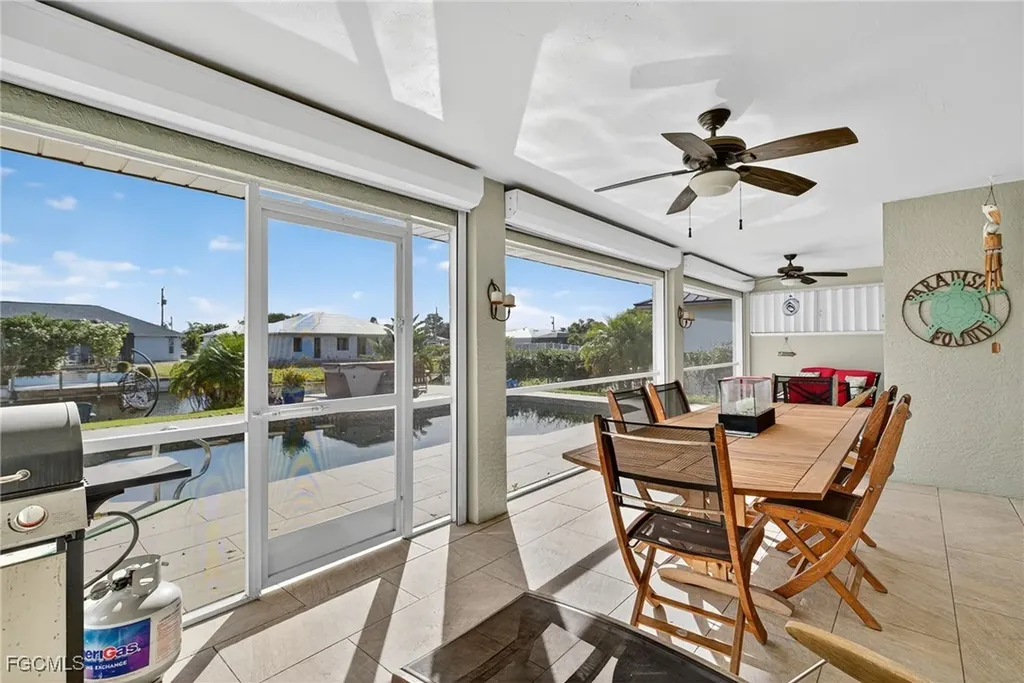219 SE 1st Place Cape Coral FL 33990