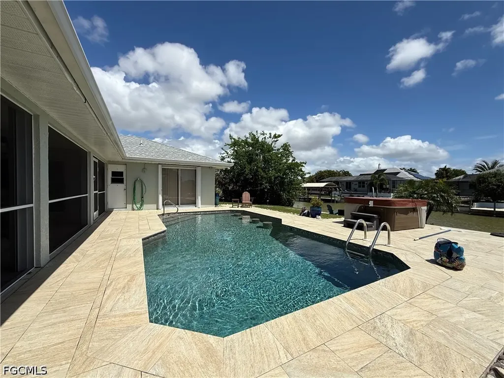 219 SE 1st Place Cape Coral FL 33990