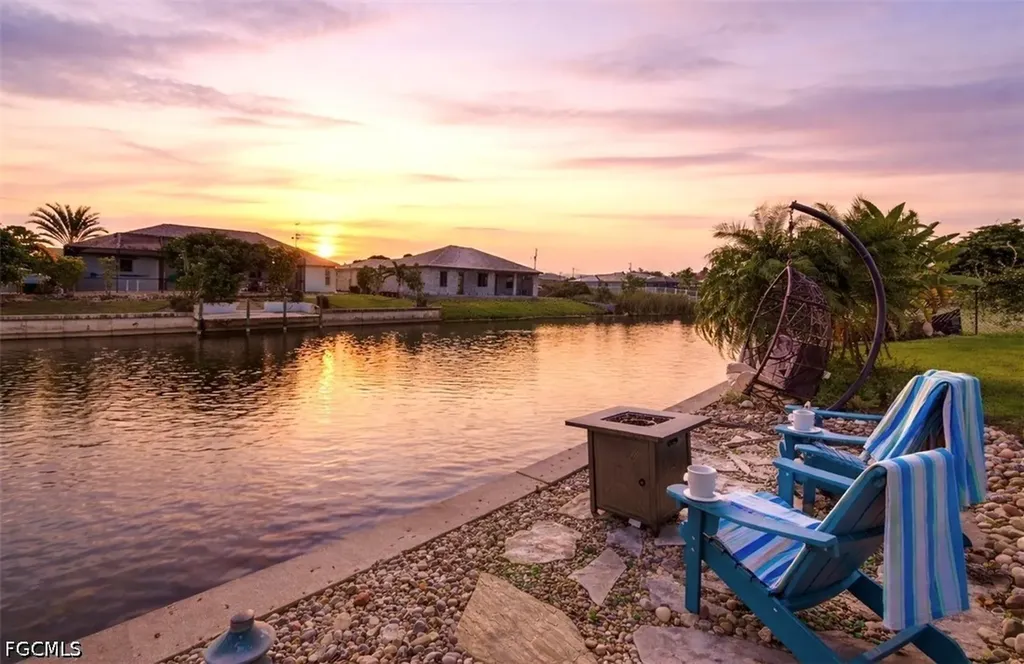219 SE 1st Place Cape Coral FL 33990