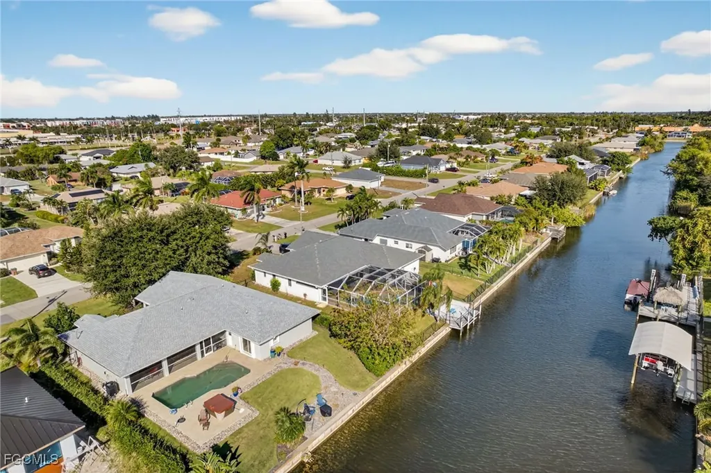 219 SE 1st Place Cape Coral FL 33990