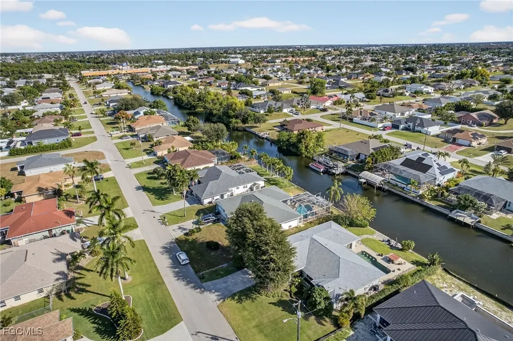 219 SE 1st Place Cape Coral FL 33990