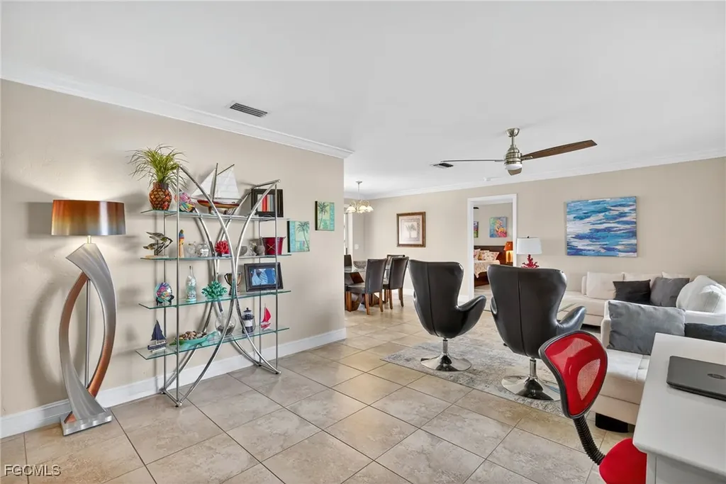 219 SE 1st Place Cape Coral FL 33990
