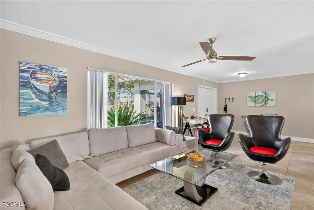 219 SE 1st Place Cape Coral FL 33990