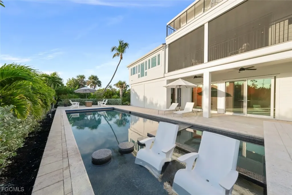 5145 Joewood Drive Sanibel FL 33957