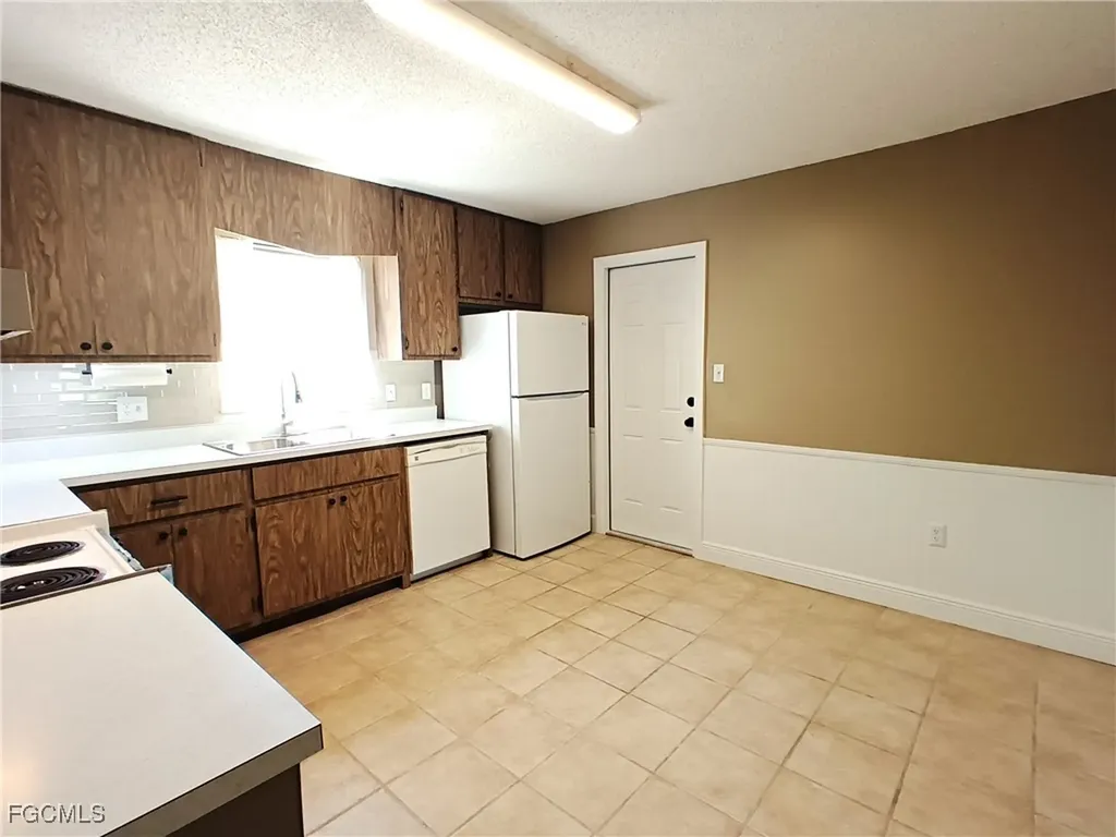 1848 Winkler Avenue Fort Myers FL 33901