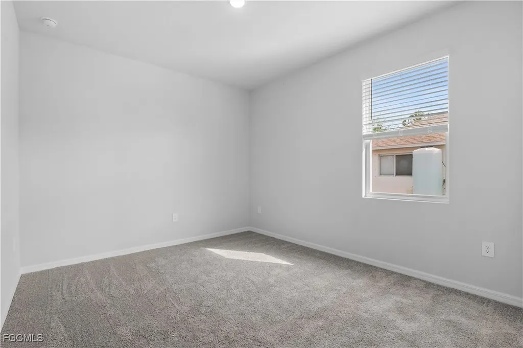 3901 NE 19th Avenue Cape Coral FL 33909