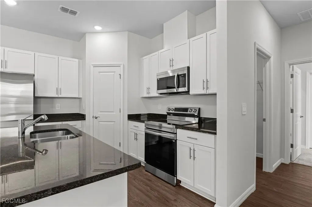 3901 NE 19th Avenue Cape Coral FL 33909