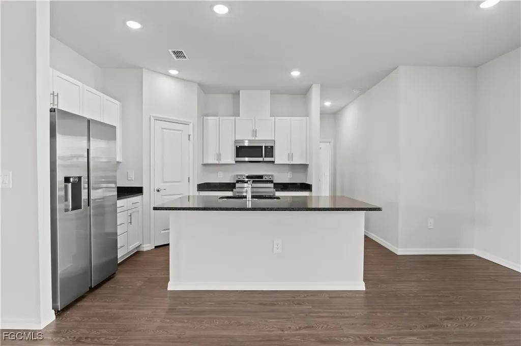 3901 NE 19th Avenue Cape Coral FL 33909