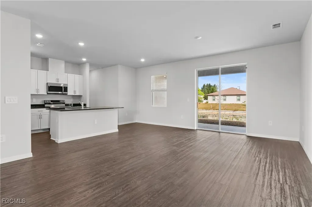 3901 NE 19th Avenue Cape Coral FL 33909