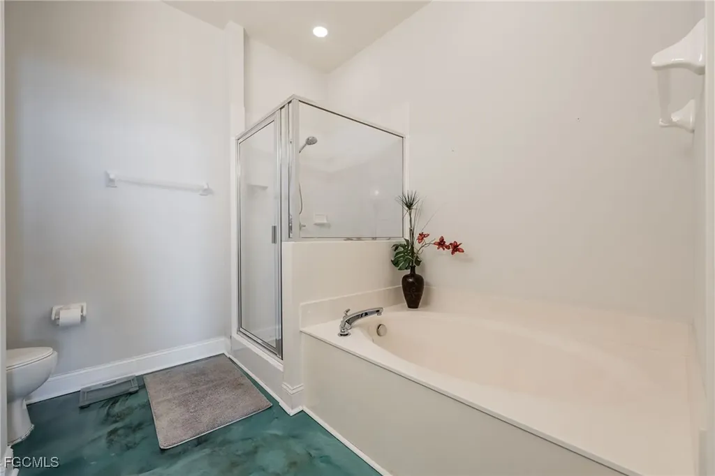 2743 1st Street Fort Myers FL 33916