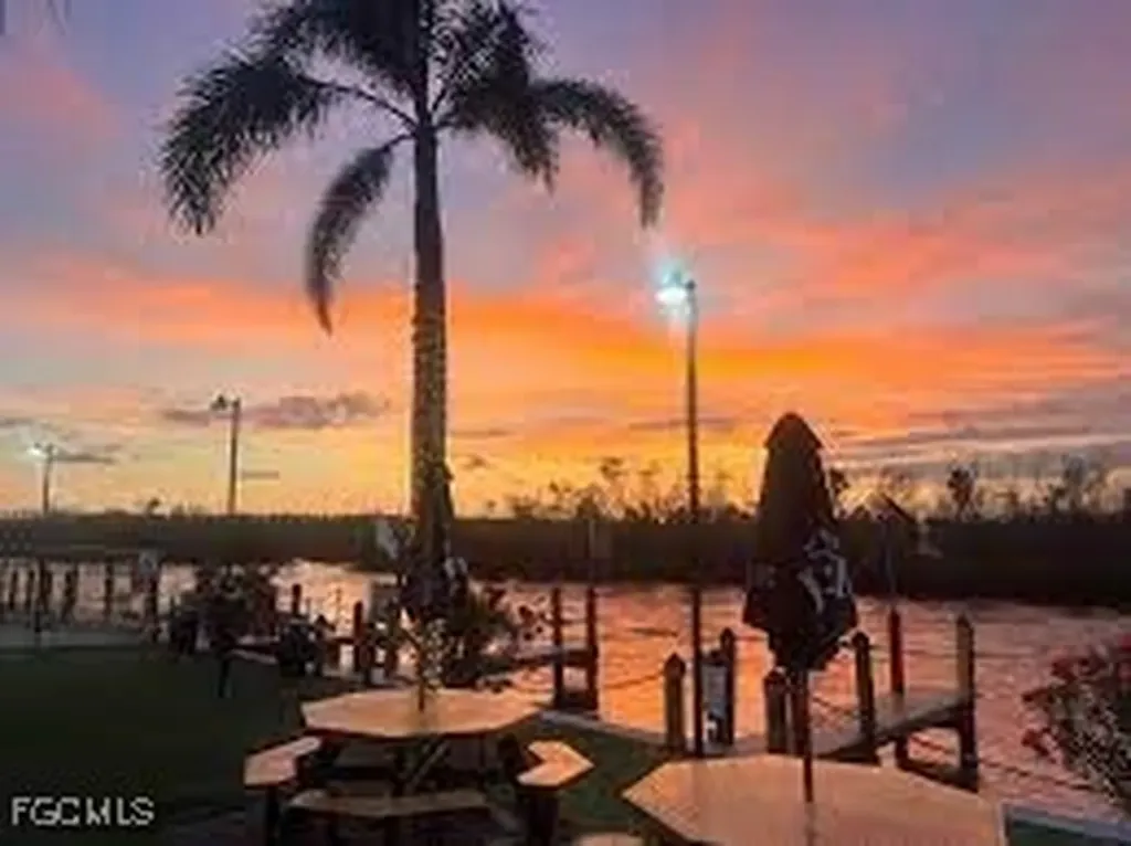 1729 NW 1st Avenue Cape Coral FL 33993