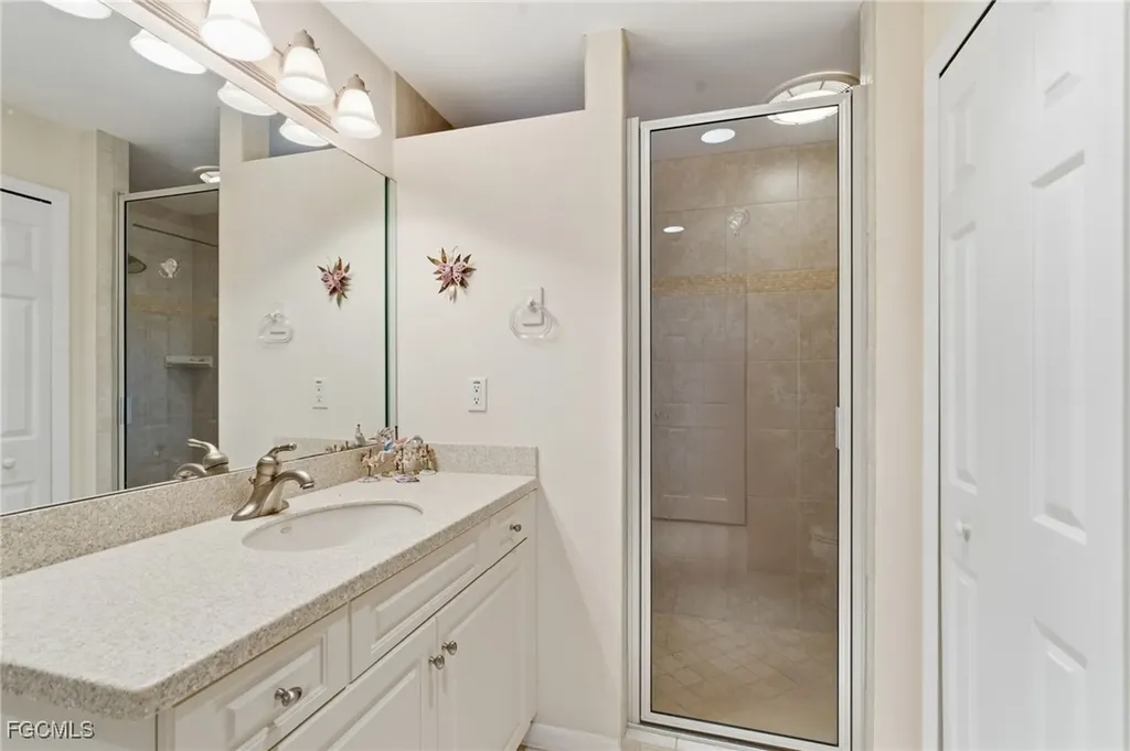 3527 SE 22nd Place Cape Coral FL 33904