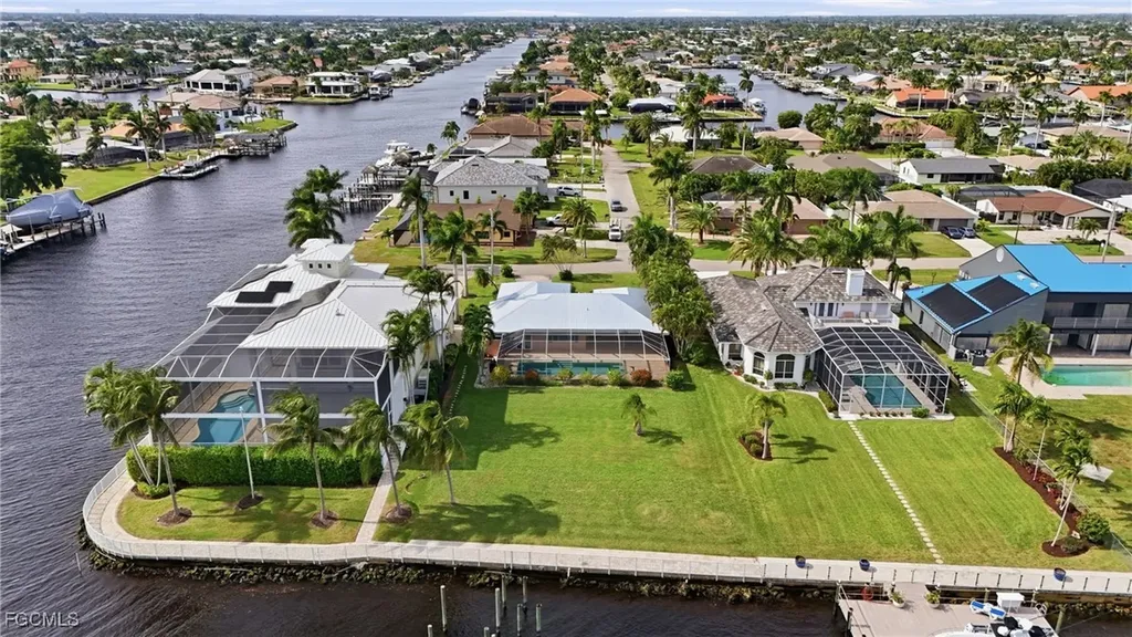 3527 SE 22nd Place Cape Coral FL 33904