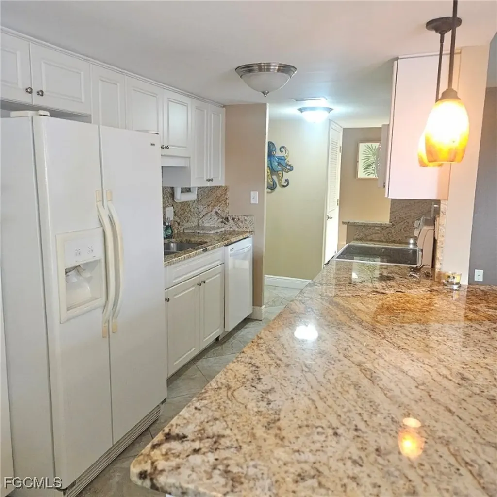 4807 Sunset Court Cape Coral FL 33904