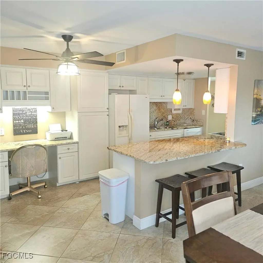 4807 Sunset Court Cape Coral FL 33904