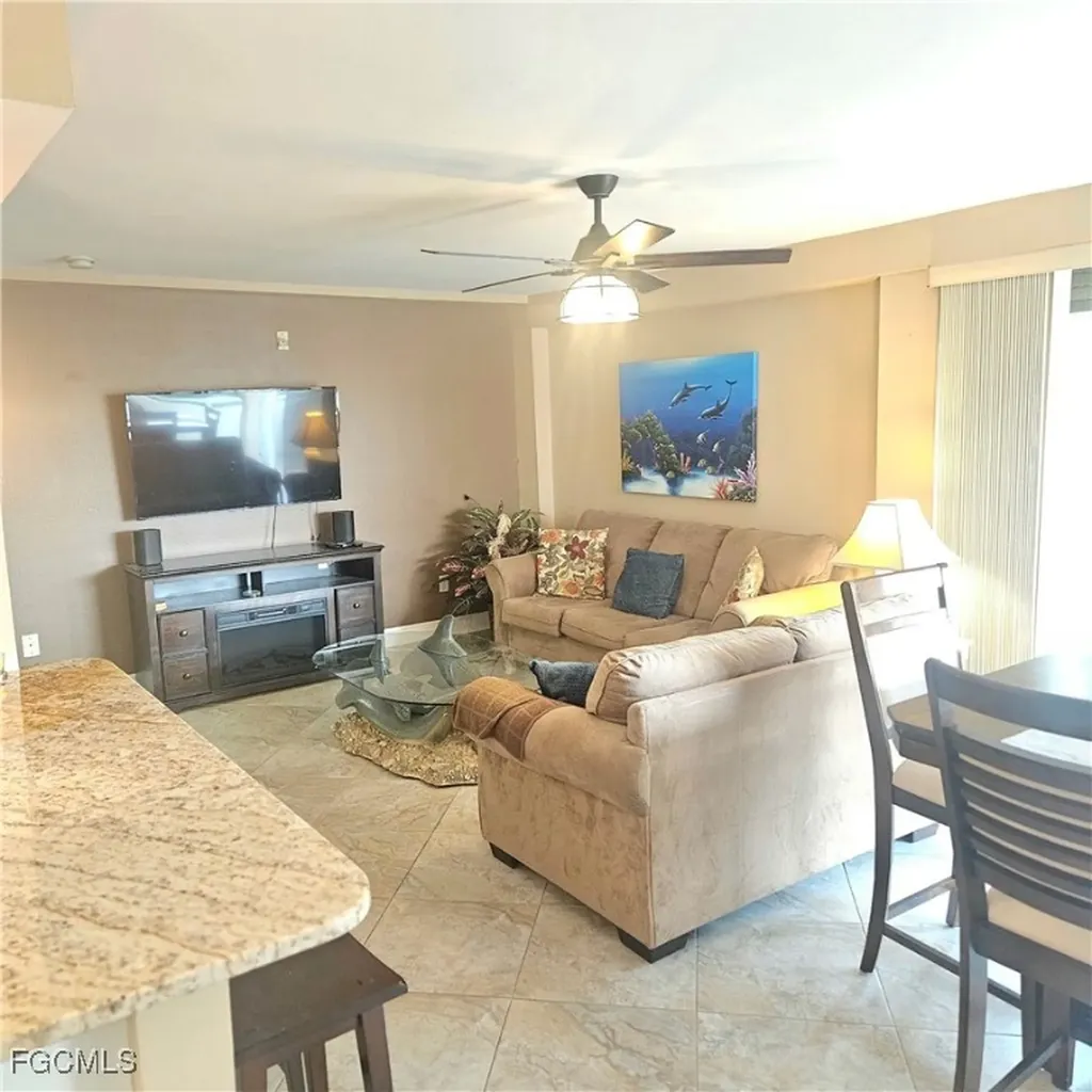 4807 Sunset Court Cape Coral FL 33904