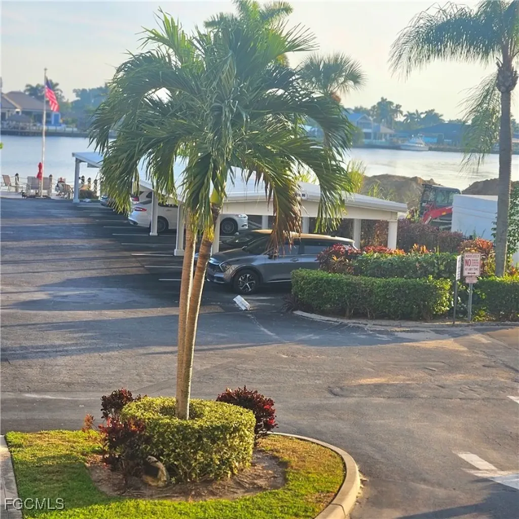 4807 Sunset Court Cape Coral FL 33904