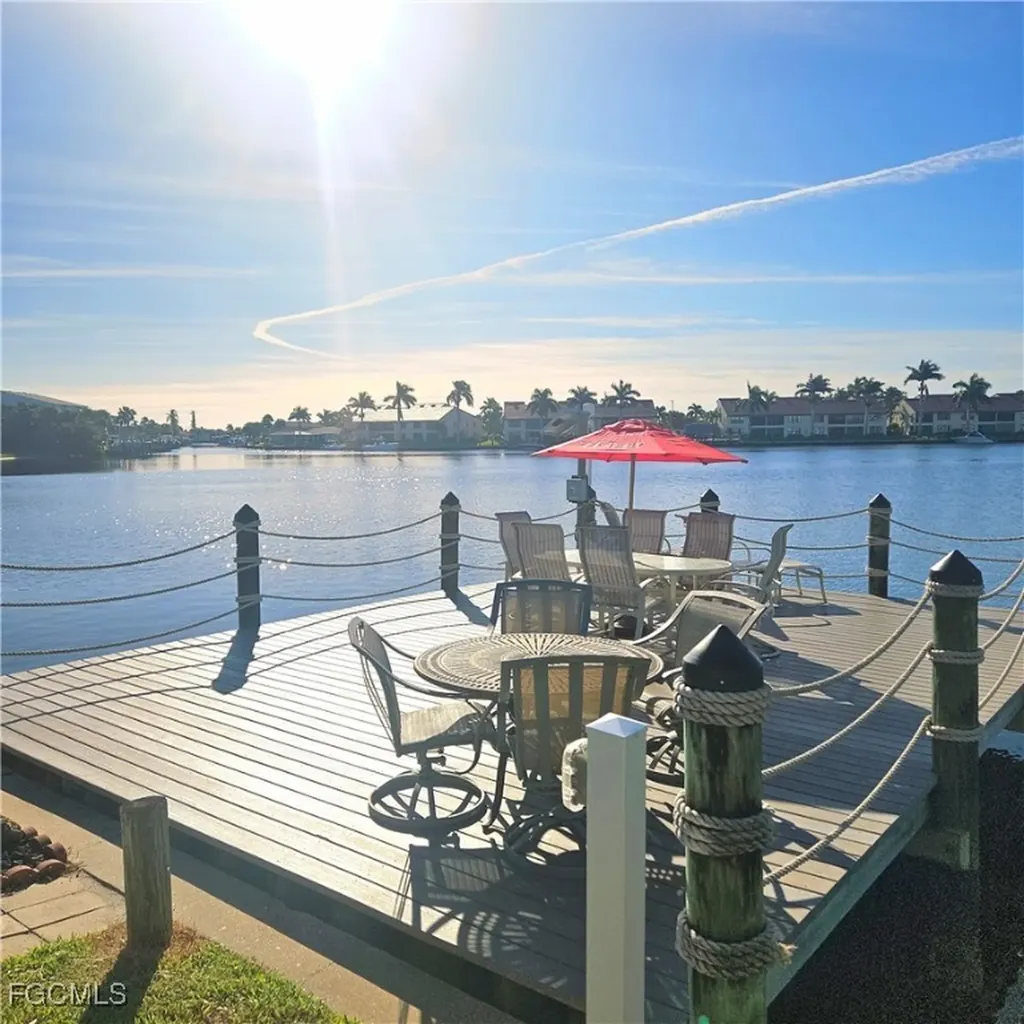 4807 Sunset Court Cape Coral FL 33904