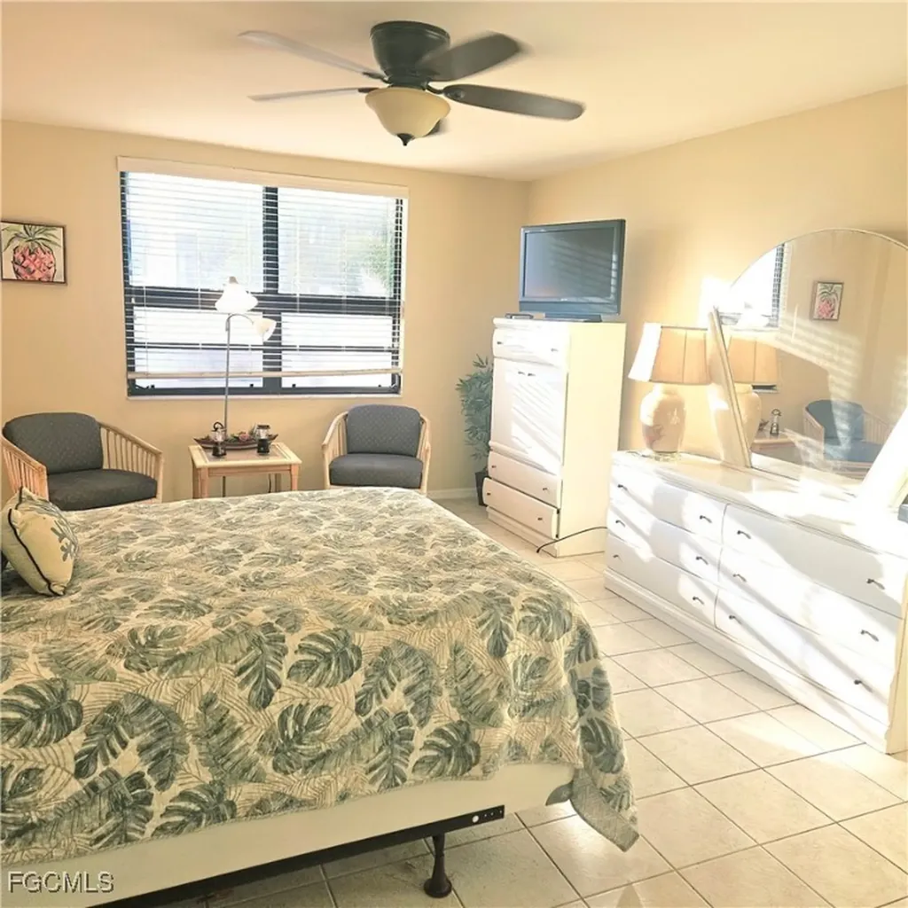 4807 Sunset Court Cape Coral FL 33904