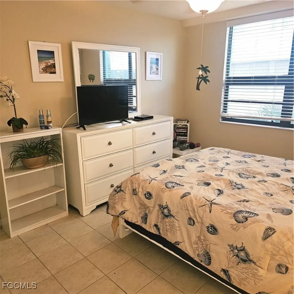 4807 Sunset Court Cape Coral FL 33904