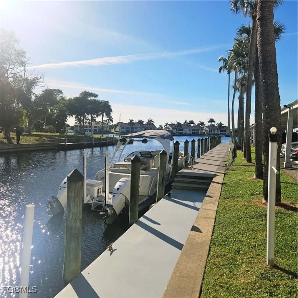 4807 Sunset Court Cape Coral FL 33904