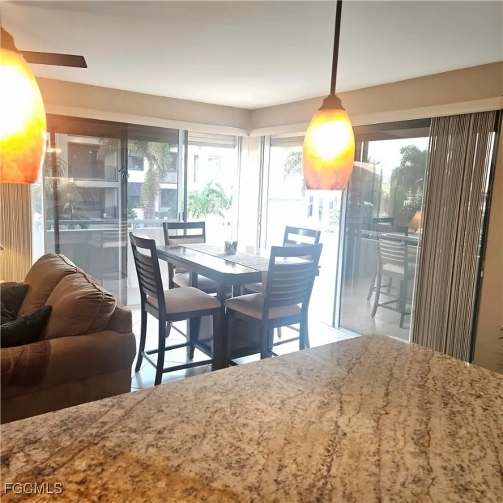 4807 Sunset Court Cape Coral FL 33904
