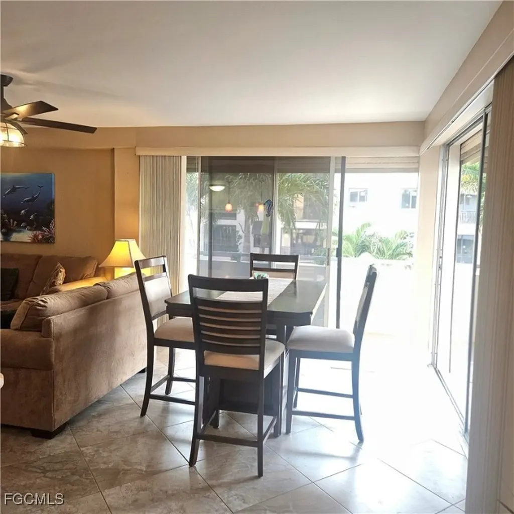 4807 Sunset Court Cape Coral FL 33904