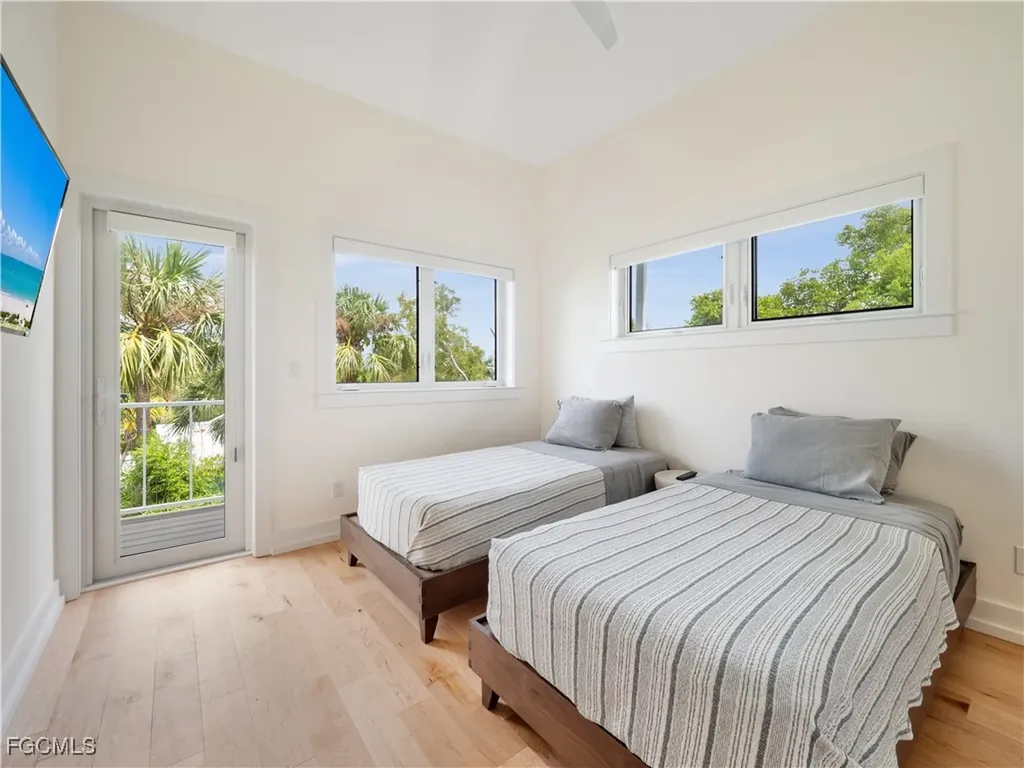 2480 Library Way Sanibel FL 33957