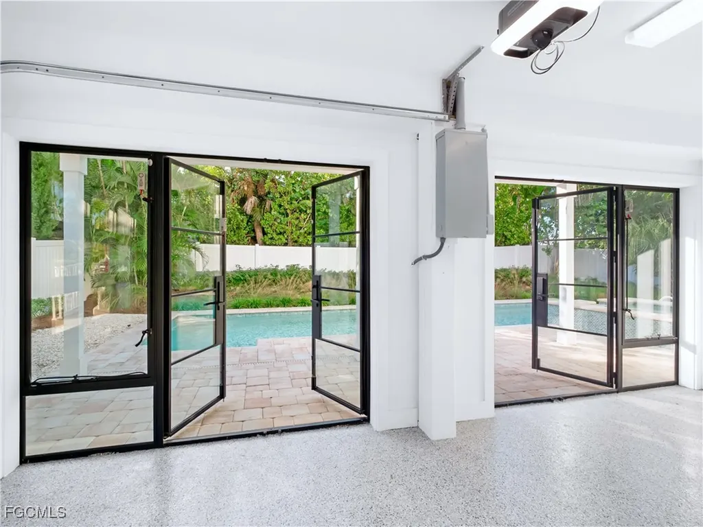 2480 Library Way Sanibel FL 33957